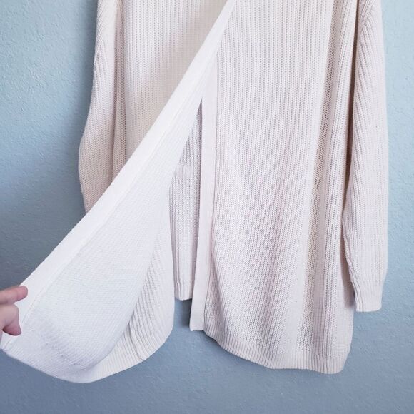 Kaari Blue Ivory Oversized Ribbed Knit Lace Applique Split Back Sweater Tunic - Picture 6 of 6